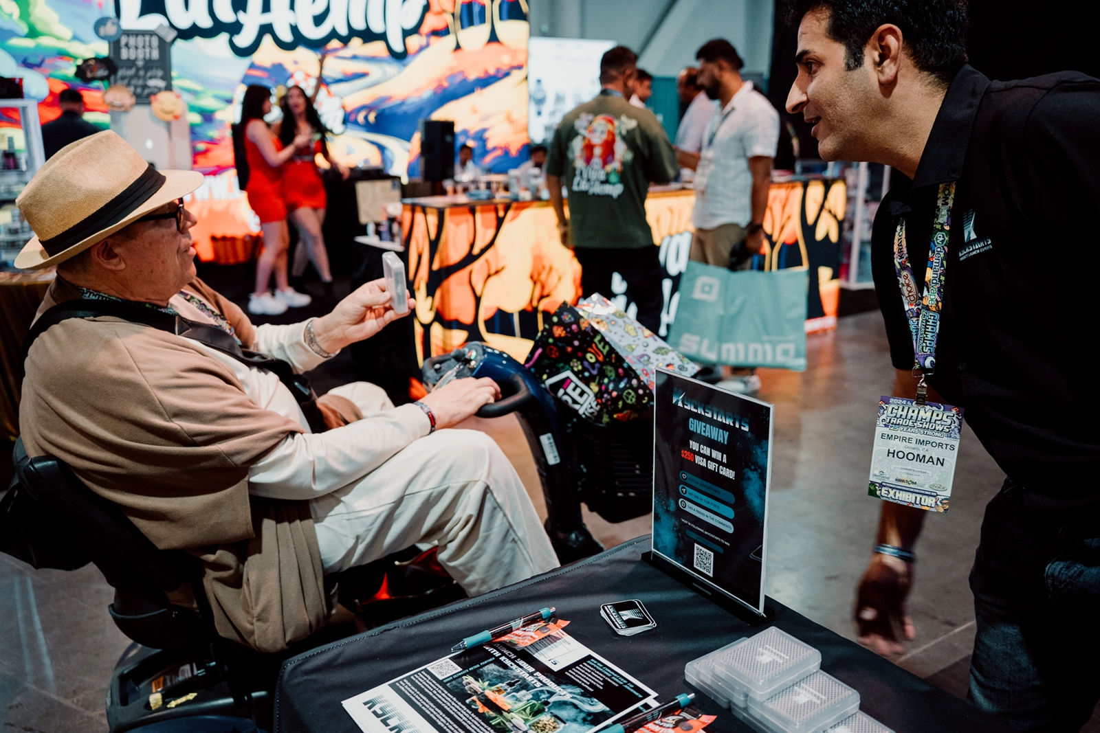 Kyckstarts – Footer Image Man visiting Kyckstarts Booth